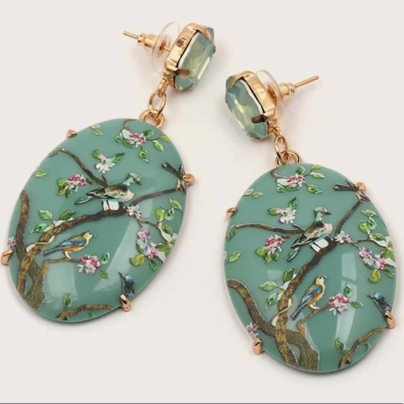 🦋 3/$24 Floral bird earrings / NWOT - Picture 4 of 4